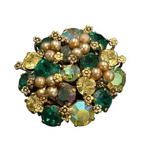 Vintage Green & Gold Round Brooch  Stamped Made in Austria circa 1950 JB5